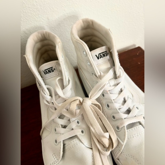 VANS WHITE HIGH TOP WOMENS SNEAKERS SZ US 8.5 - Picture 8 of 8